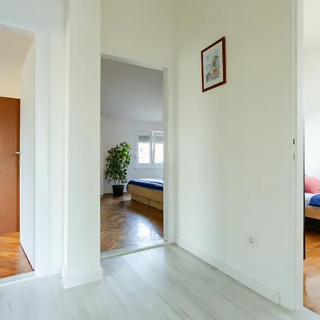 Obala Apartamento *